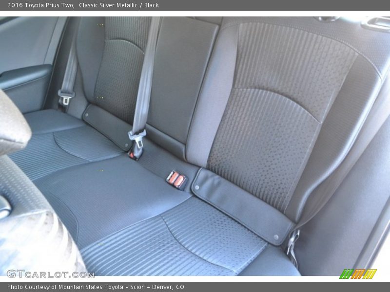 Classic Silver Metallic / Black 2016 Toyota Prius Two