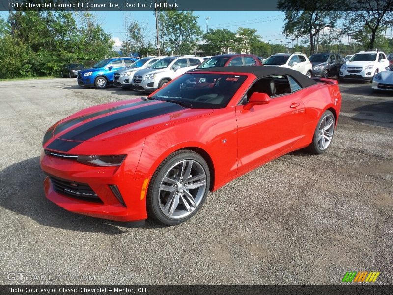 Front 3/4 View of 2017 Camaro LT Convertible
