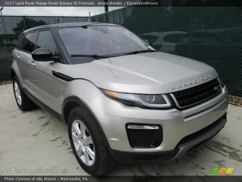 Front 3/4 View of 2017 Range Rover Evoque SE Premium