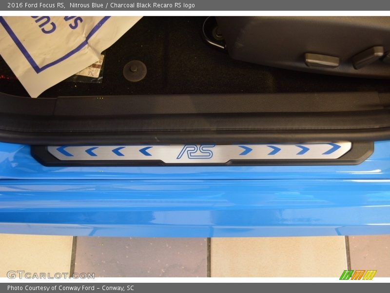 Nitrous Blue / Charcoal Black Recaro RS logo 2016 Ford Focus RS