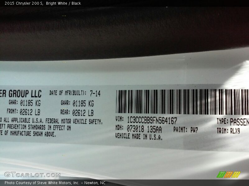 Bright White / Black 2015 Chrysler 200 S
