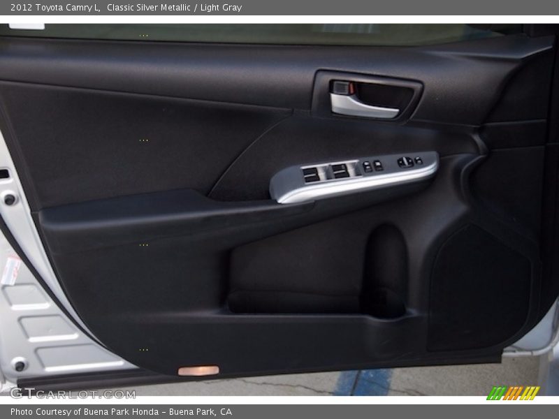 Classic Silver Metallic / Light Gray 2012 Toyota Camry L