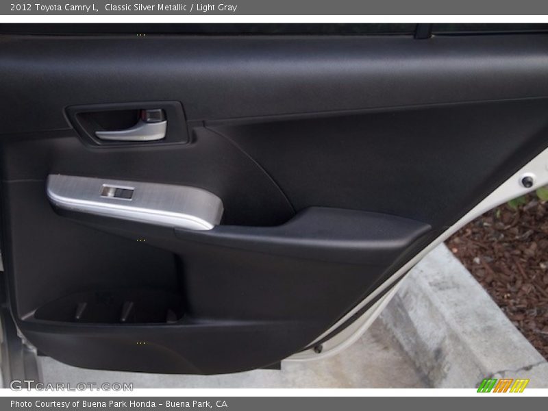 Classic Silver Metallic / Light Gray 2012 Toyota Camry L