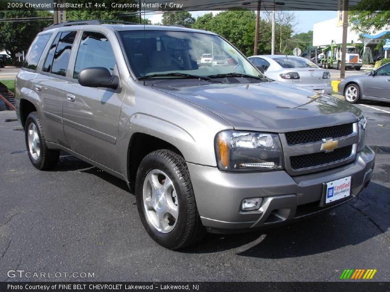 Graystone Metallic / Gray 2009 Chevrolet TrailBlazer LT 4x4