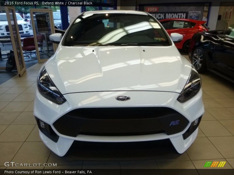 Oxford White / Charcoal Black 2016 Ford Focus RS