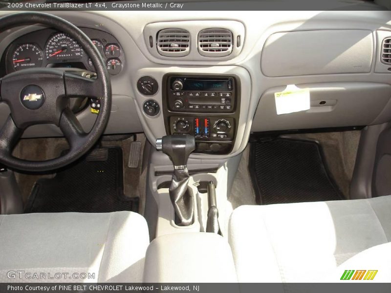 Graystone Metallic / Gray 2009 Chevrolet TrailBlazer LT 4x4