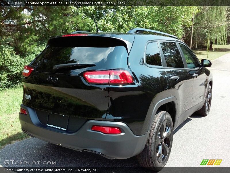 Diamond Black Crystal Pearl / Black 2017 Jeep Cherokee Sport Altitude