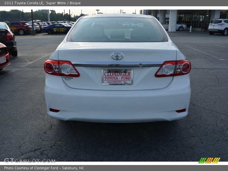 Super White / Bisque 2011 Toyota Corolla LE