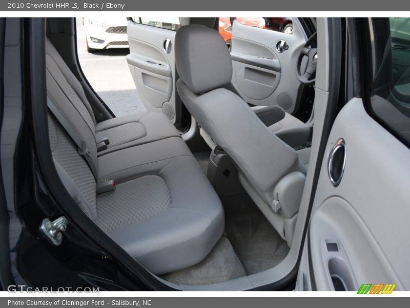 Black / Ebony 2010 Chevrolet HHR LS