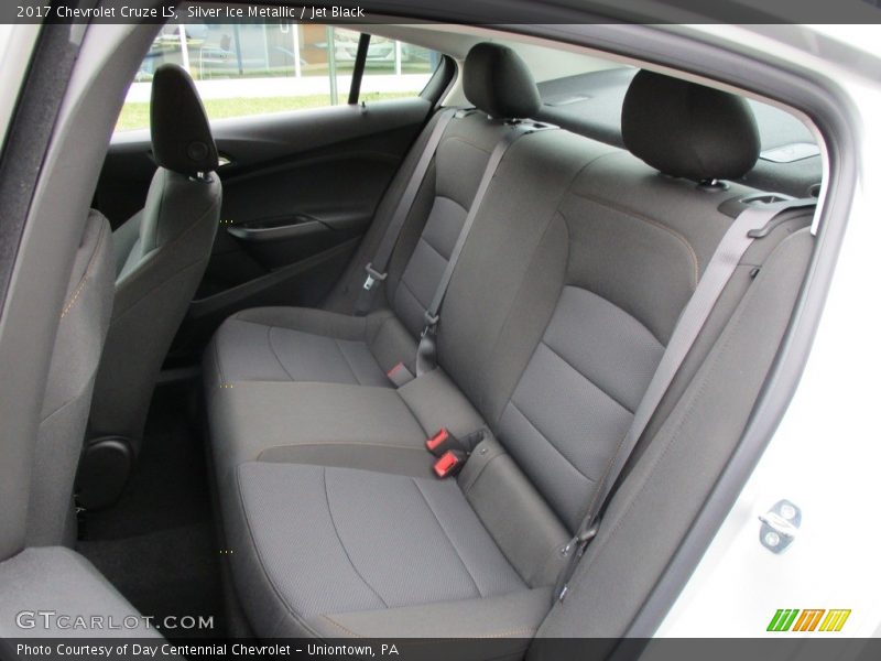 Silver Ice Metallic / Jet Black 2017 Chevrolet Cruze LS