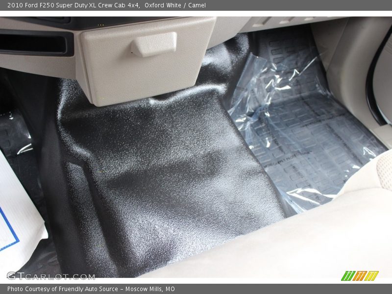 Oxford White / Camel 2010 Ford F250 Super Duty XL Crew Cab 4x4