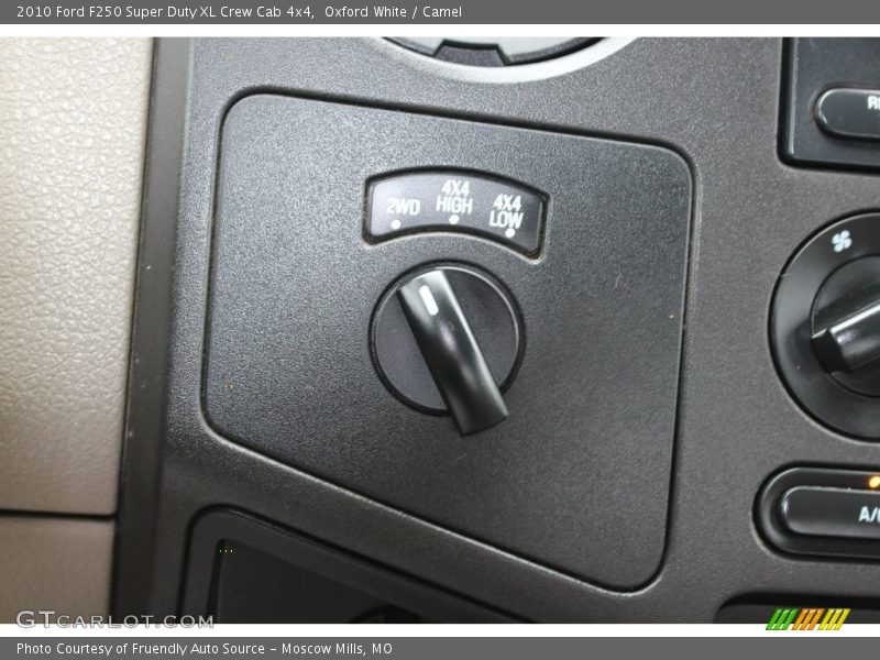 Oxford White / Camel 2010 Ford F250 Super Duty XL Crew Cab 4x4