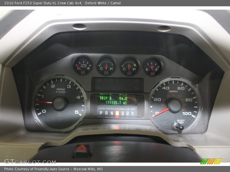 Oxford White / Camel 2010 Ford F250 Super Duty XL Crew Cab 4x4