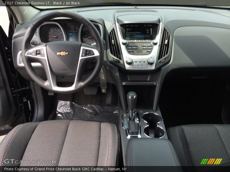 Black / Jet Black 2017 Chevrolet Equinox LT