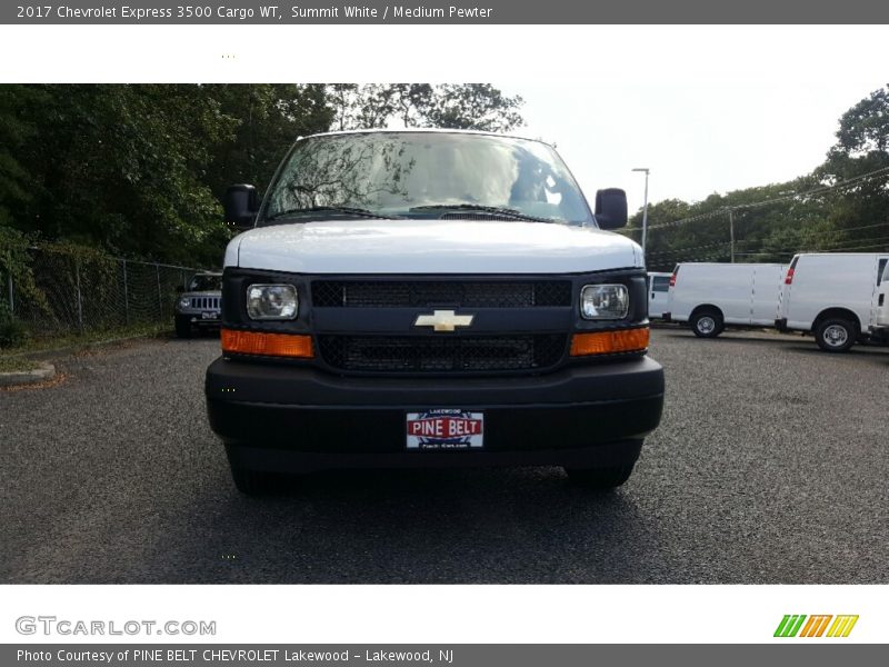 Summit White / Medium Pewter 2017 Chevrolet Express 3500 Cargo WT