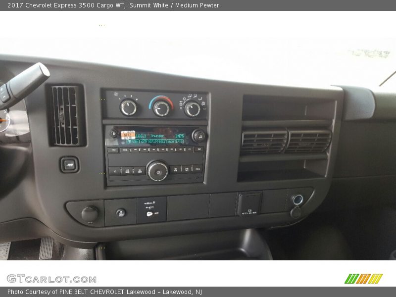 Summit White / Medium Pewter 2017 Chevrolet Express 3500 Cargo WT