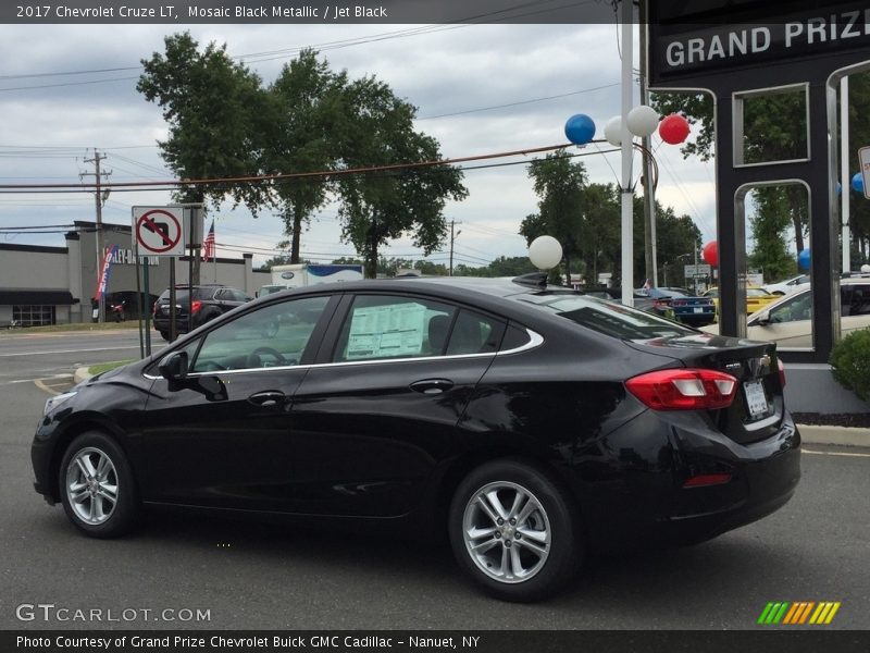 Mosaic Black Metallic / Jet Black 2017 Chevrolet Cruze LT
