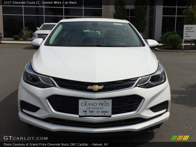 Summit White / Jet Black 2017 Chevrolet Cruze LT