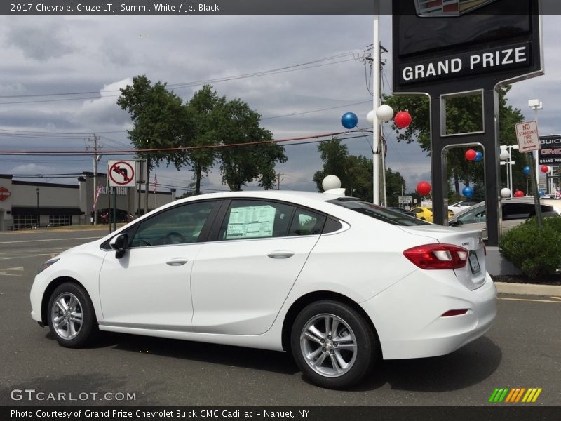 Summit White / Jet Black 2017 Chevrolet Cruze LT