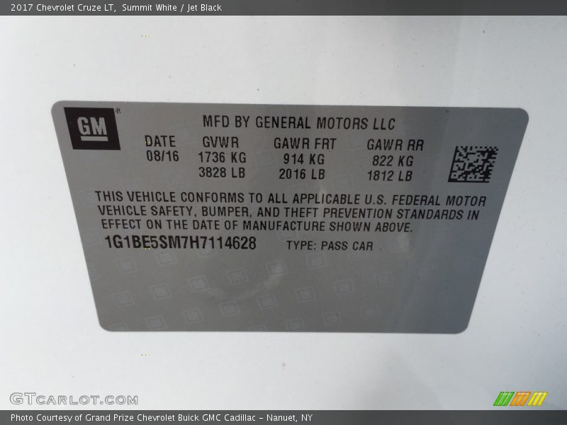 Summit White / Jet Black 2017 Chevrolet Cruze LT