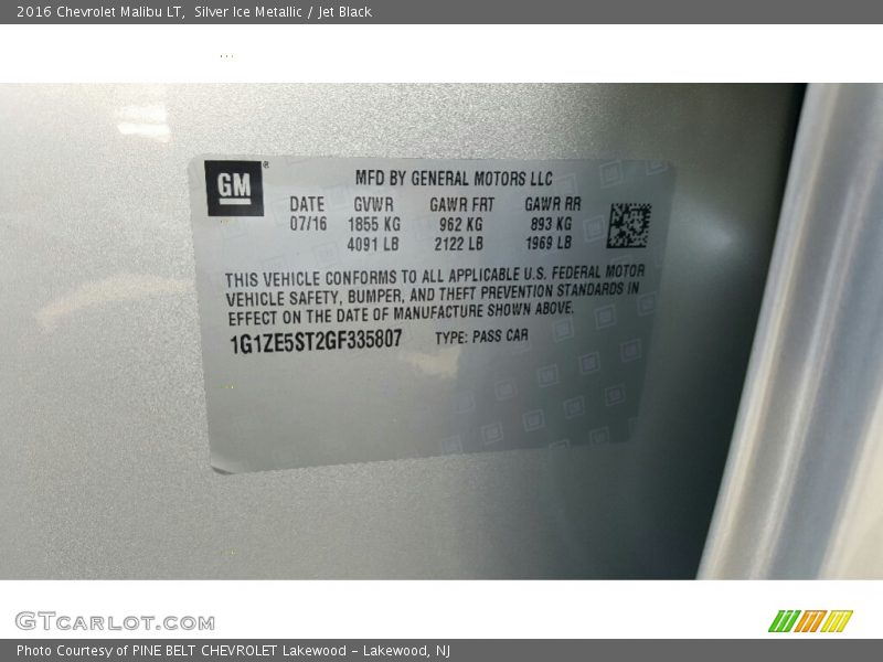 Silver Ice Metallic / Jet Black 2016 Chevrolet Malibu LT