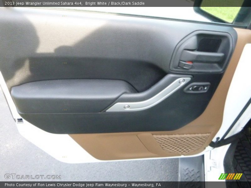 Bright White / Black/Dark Saddle 2013 Jeep Wrangler Unlimited Sahara 4x4