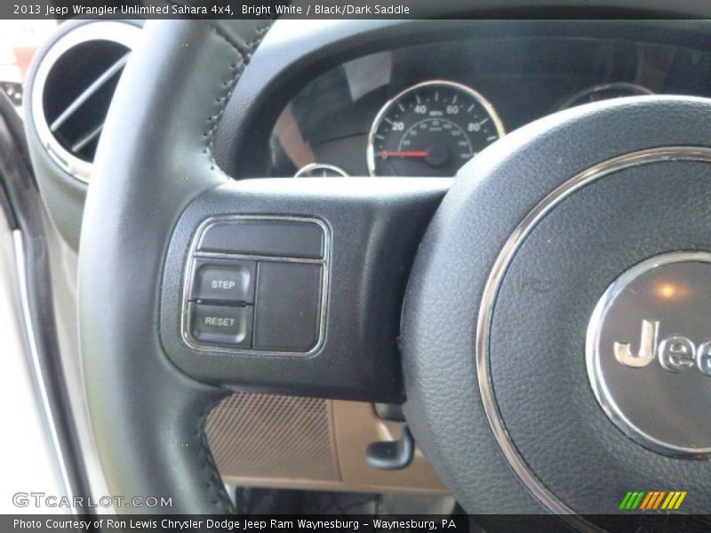 Bright White / Black/Dark Saddle 2013 Jeep Wrangler Unlimited Sahara 4x4
