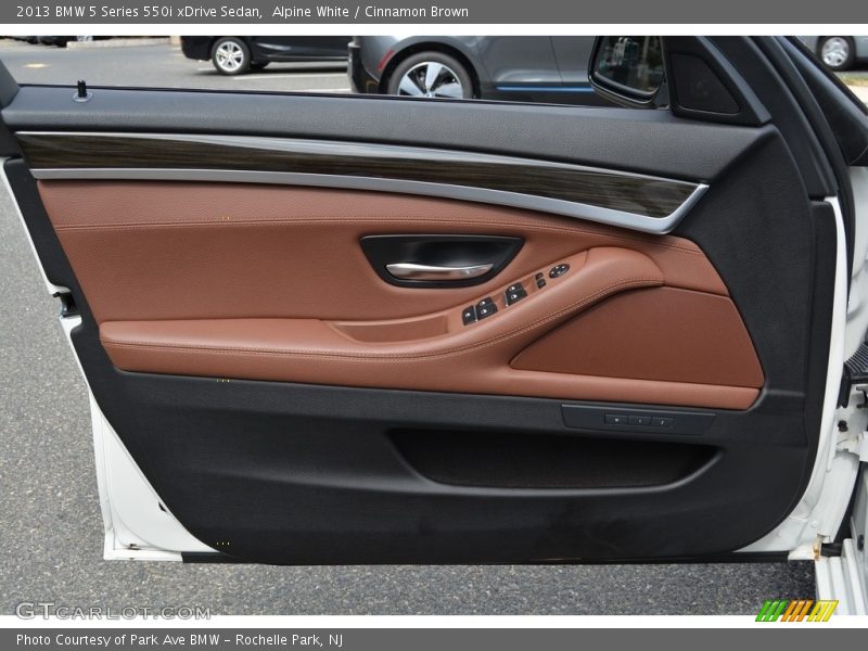 Alpine White / Cinnamon Brown 2013 BMW 5 Series 550i xDrive Sedan