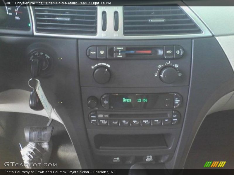 Linen Gold Metallic Pearl / Light Taupe 2005 Chrysler Pacifica