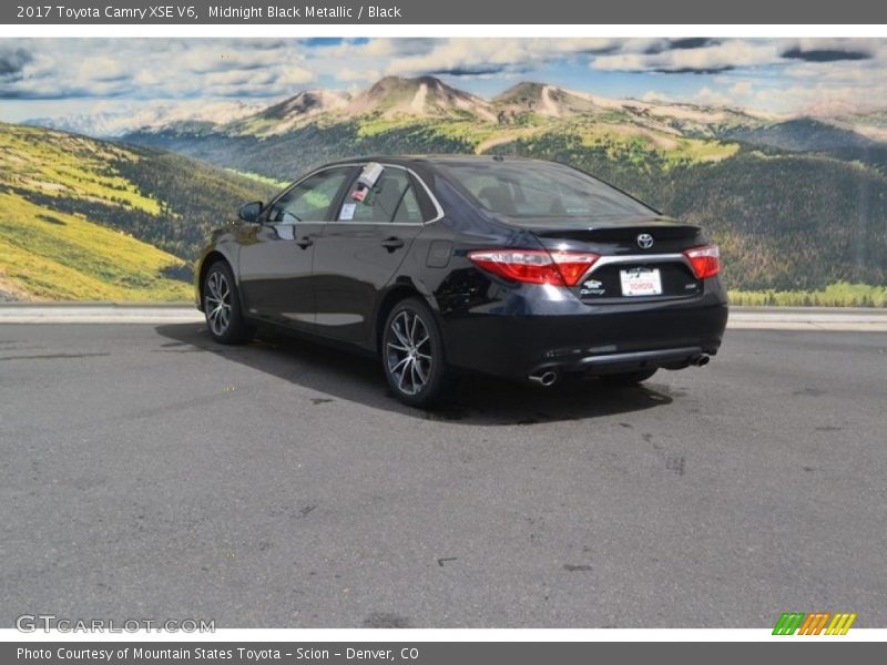 Midnight Black Metallic / Black 2017 Toyota Camry XSE V6