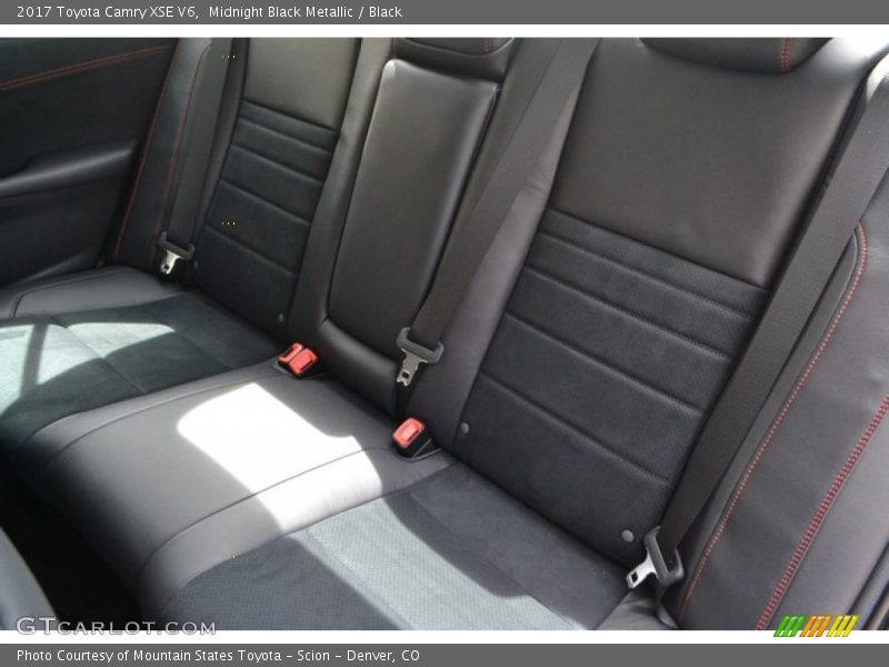 Midnight Black Metallic / Black 2017 Toyota Camry XSE V6