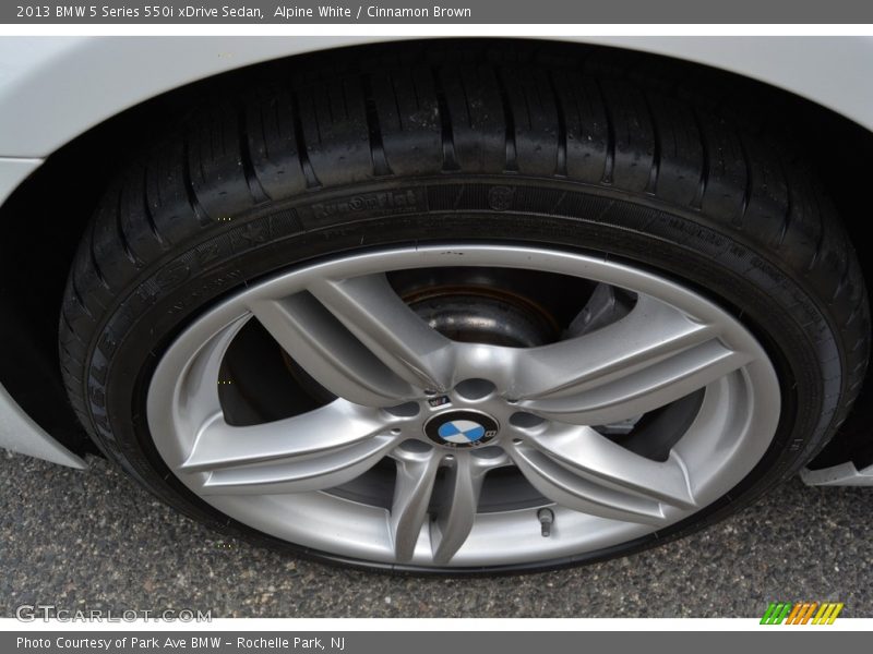 Alpine White / Cinnamon Brown 2013 BMW 5 Series 550i xDrive Sedan
