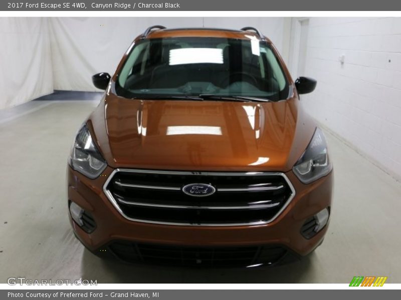 Canyon Ridge / Charcoal Black 2017 Ford Escape SE 4WD
