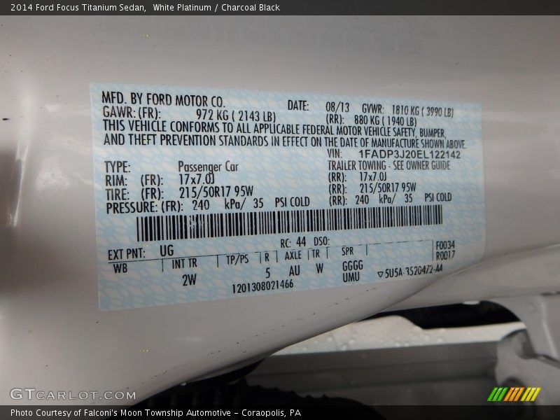 White Platinum / Charcoal Black 2014 Ford Focus Titanium Sedan