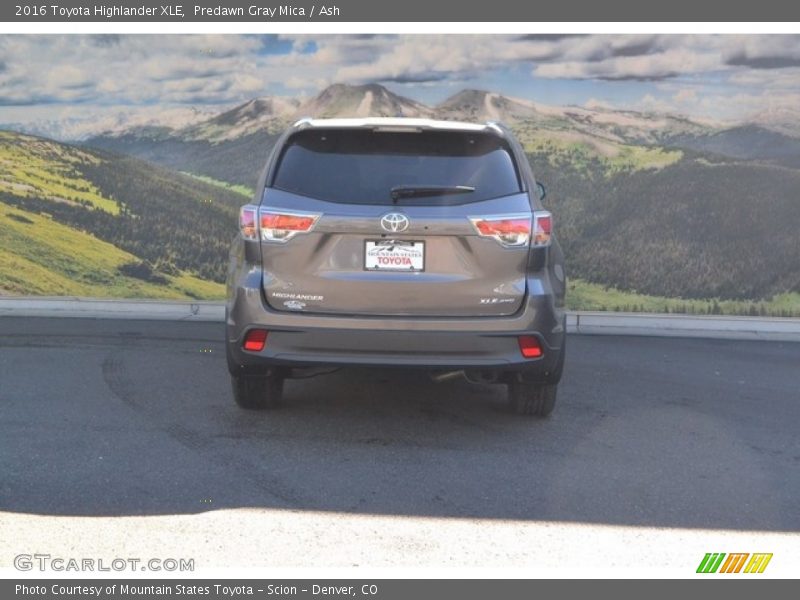 Predawn Gray Mica / Ash 2016 Toyota Highlander XLE