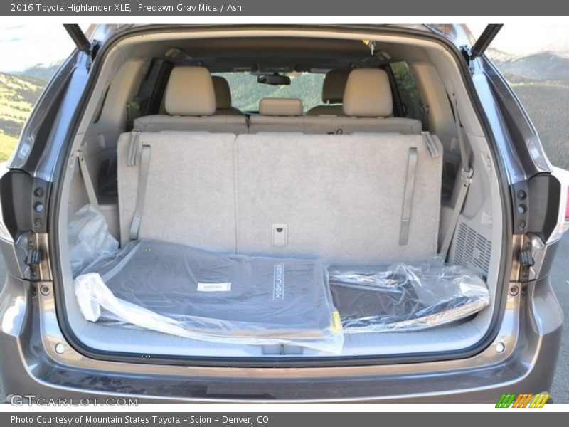 Predawn Gray Mica / Ash 2016 Toyota Highlander XLE