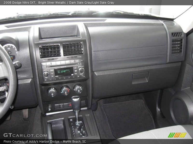 Bright Silver Metallic / Dark Slate Gray/Light Slate Gray 2008 Dodge Nitro SXT