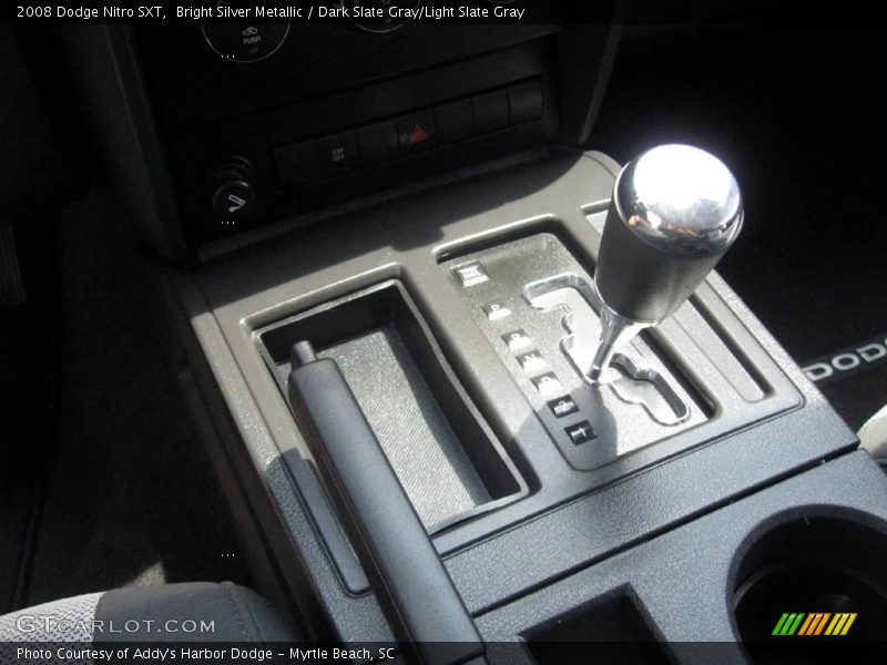 Bright Silver Metallic / Dark Slate Gray/Light Slate Gray 2008 Dodge Nitro SXT