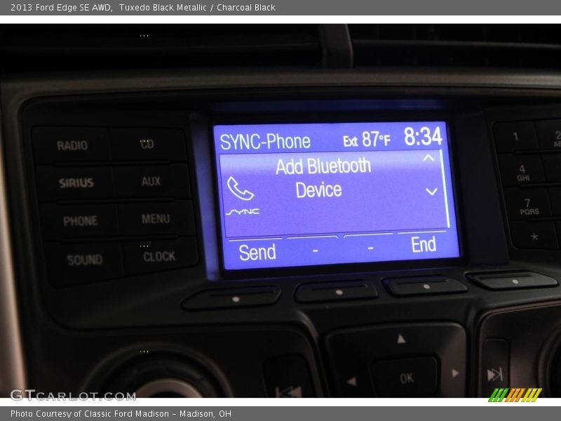 Tuxedo Black Metallic / Charcoal Black 2013 Ford Edge SE AWD