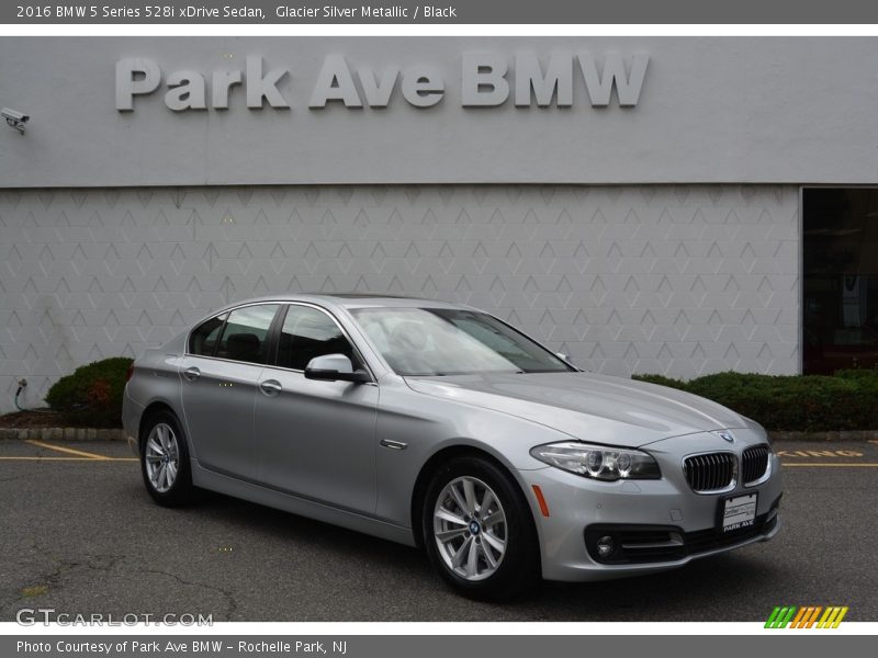 Glacier Silver Metallic / Black 2016 BMW 5 Series 528i xDrive Sedan