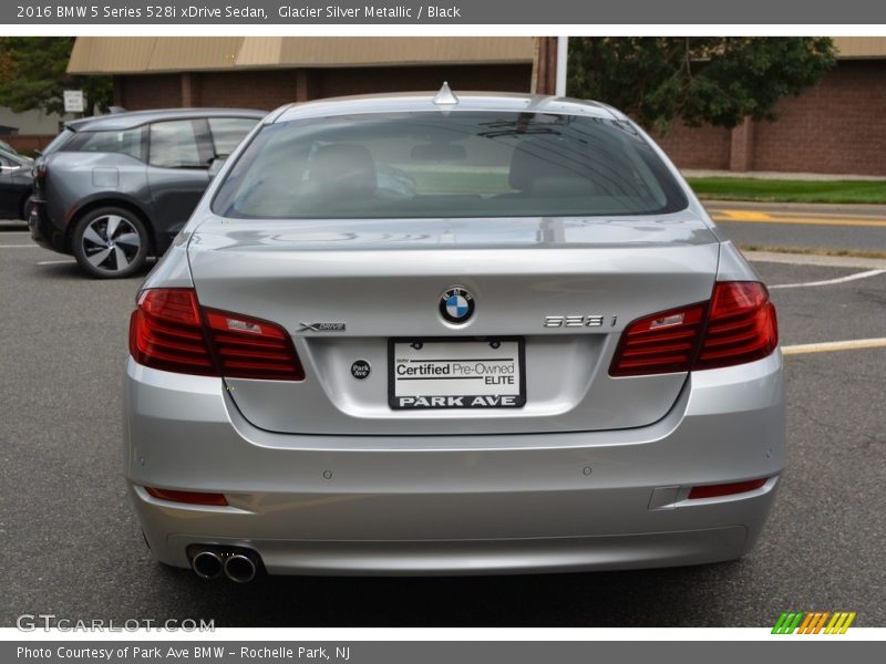 Glacier Silver Metallic / Black 2016 BMW 5 Series 528i xDrive Sedan