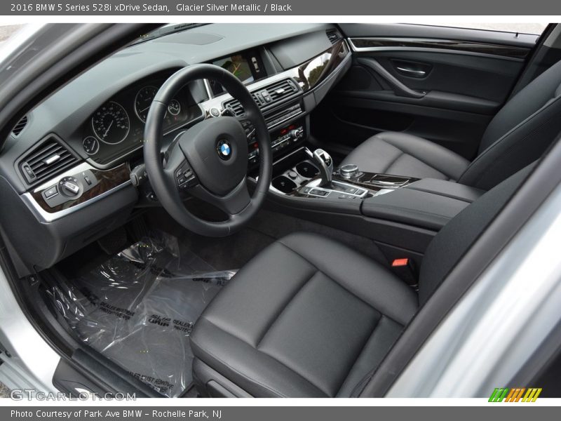 Glacier Silver Metallic / Black 2016 BMW 5 Series 528i xDrive Sedan