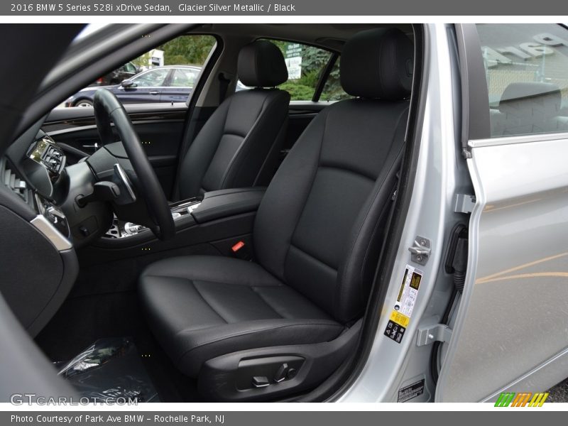 Glacier Silver Metallic / Black 2016 BMW 5 Series 528i xDrive Sedan