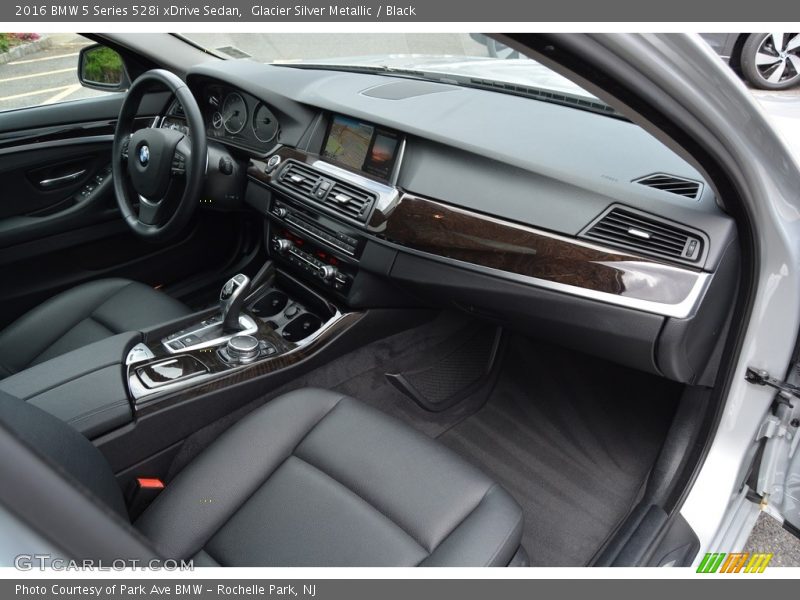 Glacier Silver Metallic / Black 2016 BMW 5 Series 528i xDrive Sedan