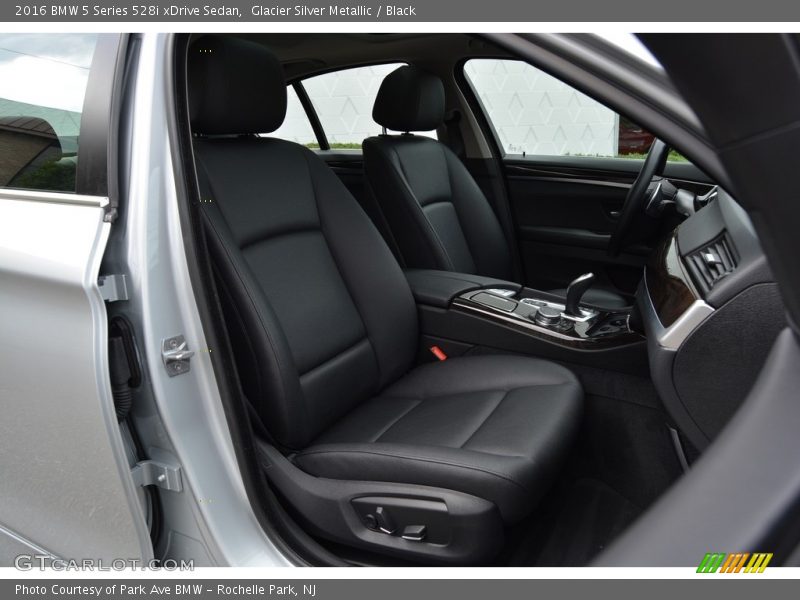 Glacier Silver Metallic / Black 2016 BMW 5 Series 528i xDrive Sedan