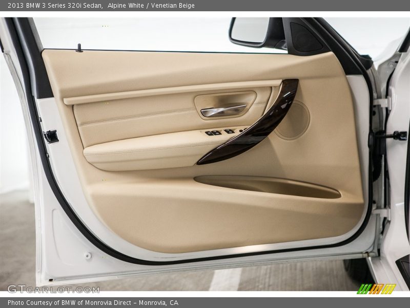 Alpine White / Venetian Beige 2013 BMW 3 Series 320i Sedan