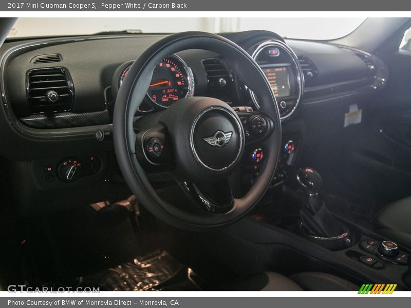 Pepper White / Carbon Black 2017 Mini Clubman Cooper S