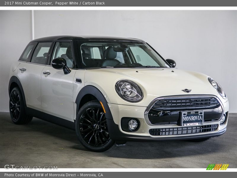 Pepper White / Carbon Black 2017 Mini Clubman Cooper