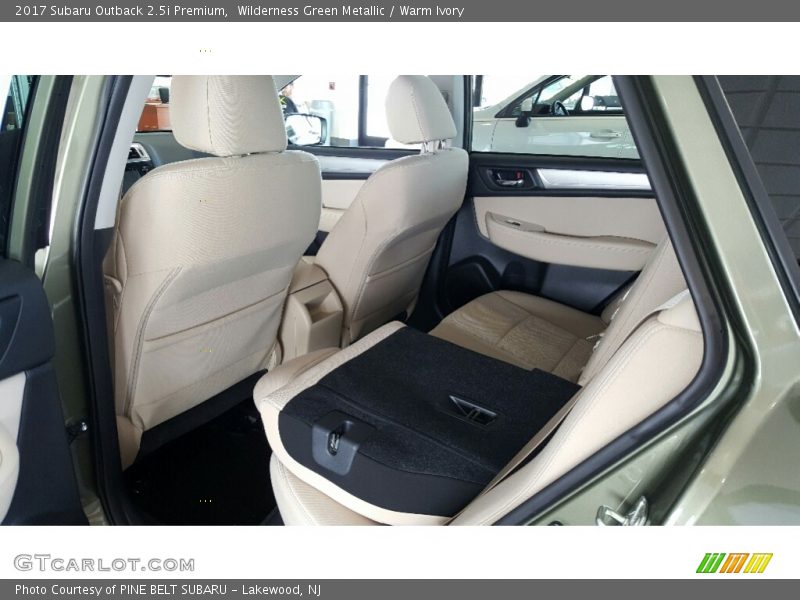 Wilderness Green Metallic / Warm Ivory 2017 Subaru Outback 2.5i Premium