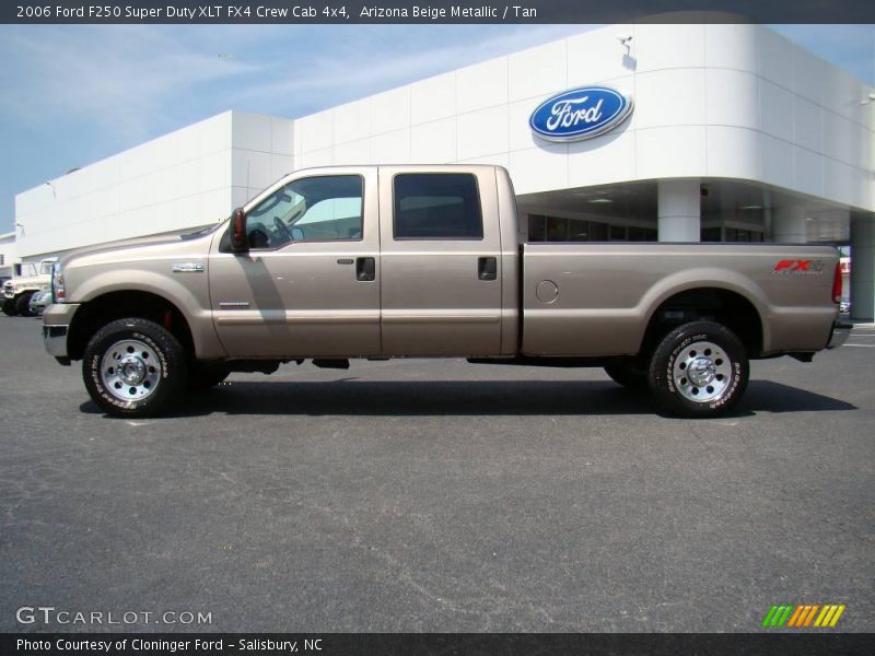 Arizona Beige Metallic / Tan 2006 Ford F250 Super Duty XLT FX4 Crew Cab 4x4